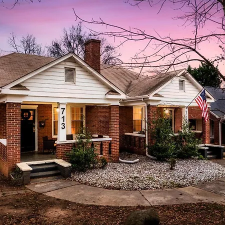 Book Fam Clt Combo Duplex Near Uptown & Breweries! Villa